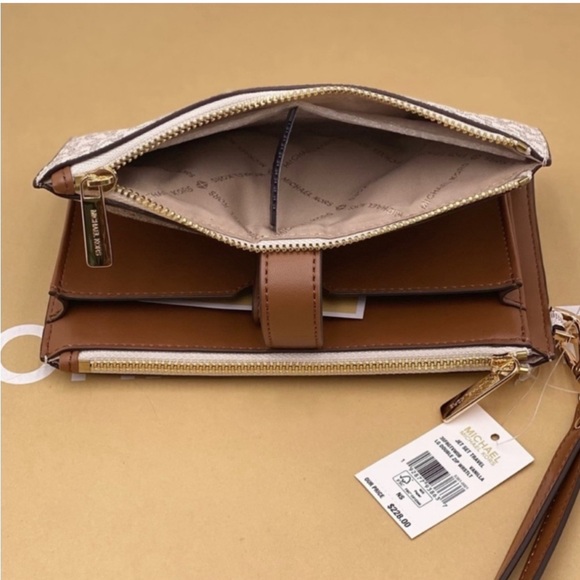 Michael Kors DoubleZip Wristlet Wallet Vanilla NWT - Picture 6 of 11